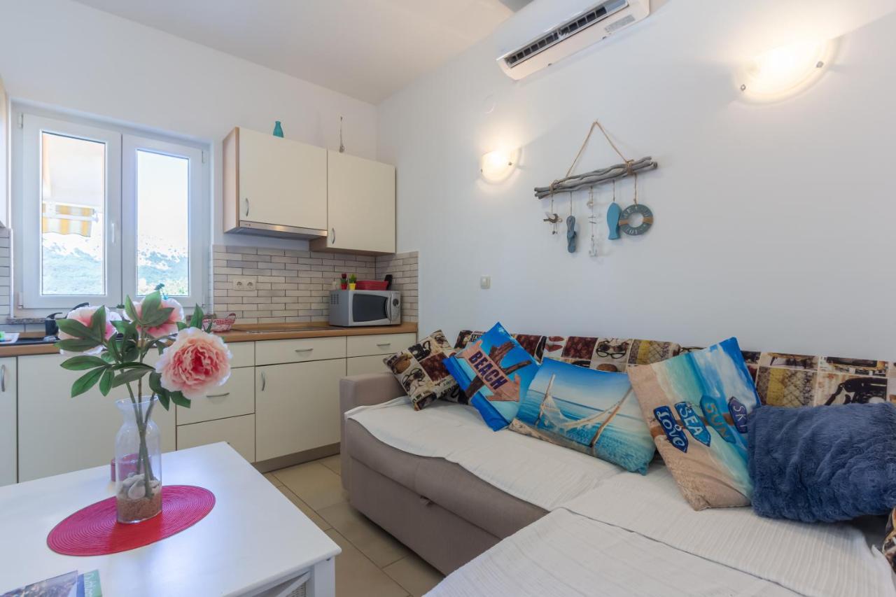 Apartments Ema & Mislav With Terrace باشْكا المظهر الخارجي الصورة