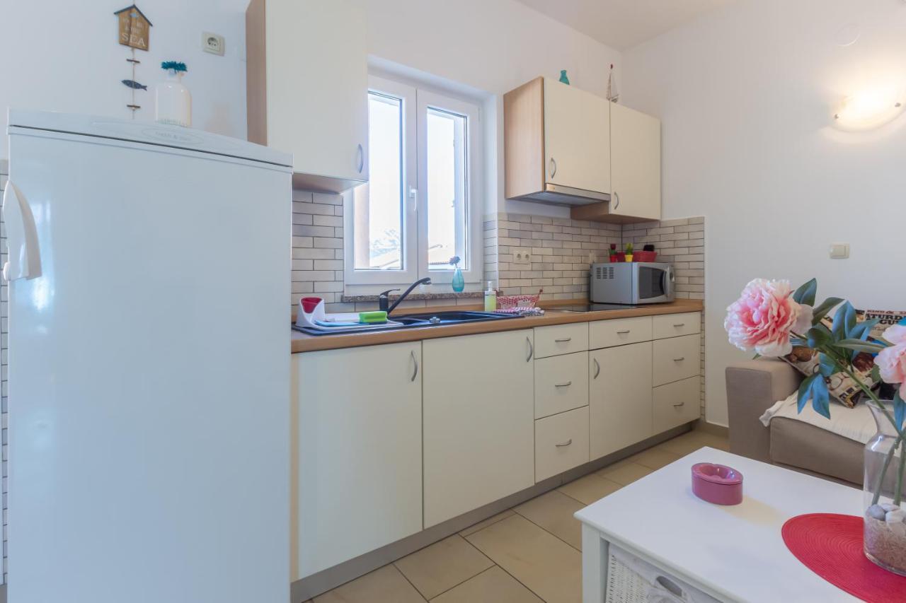 Apartments Ema & Mislav With Terrace باشْكا المظهر الخارجي الصورة